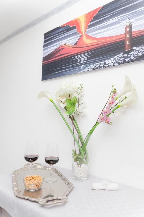 Short Lets Lulu Apartment Ерколано Екстериор снимка